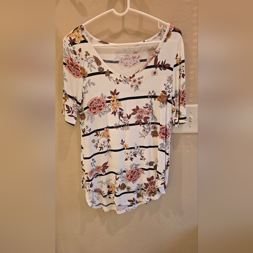 24/7 Pink and Yellow 3/4 Sleeve Relaxed Tee